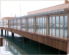 Restaurante Ocean Village en Gibraltar (Cadiz)